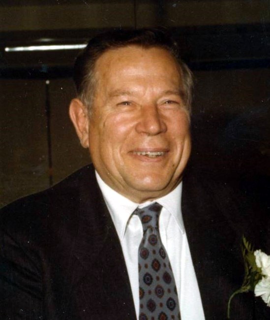 Avis de décès de George E Strosser