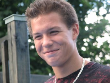 Avis de décès de Andi Manseau