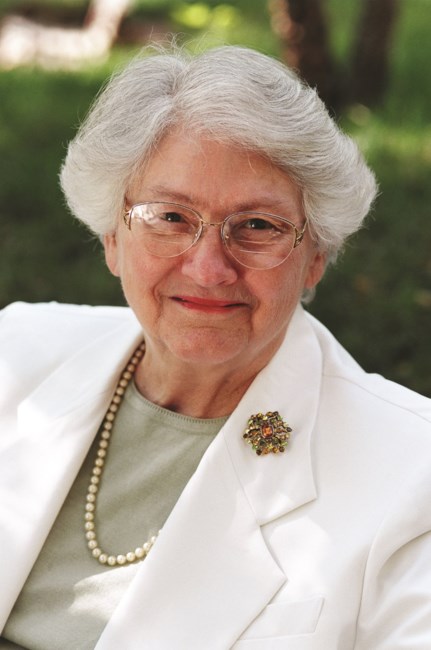  Obituario de Dr. Mary Lowe Good