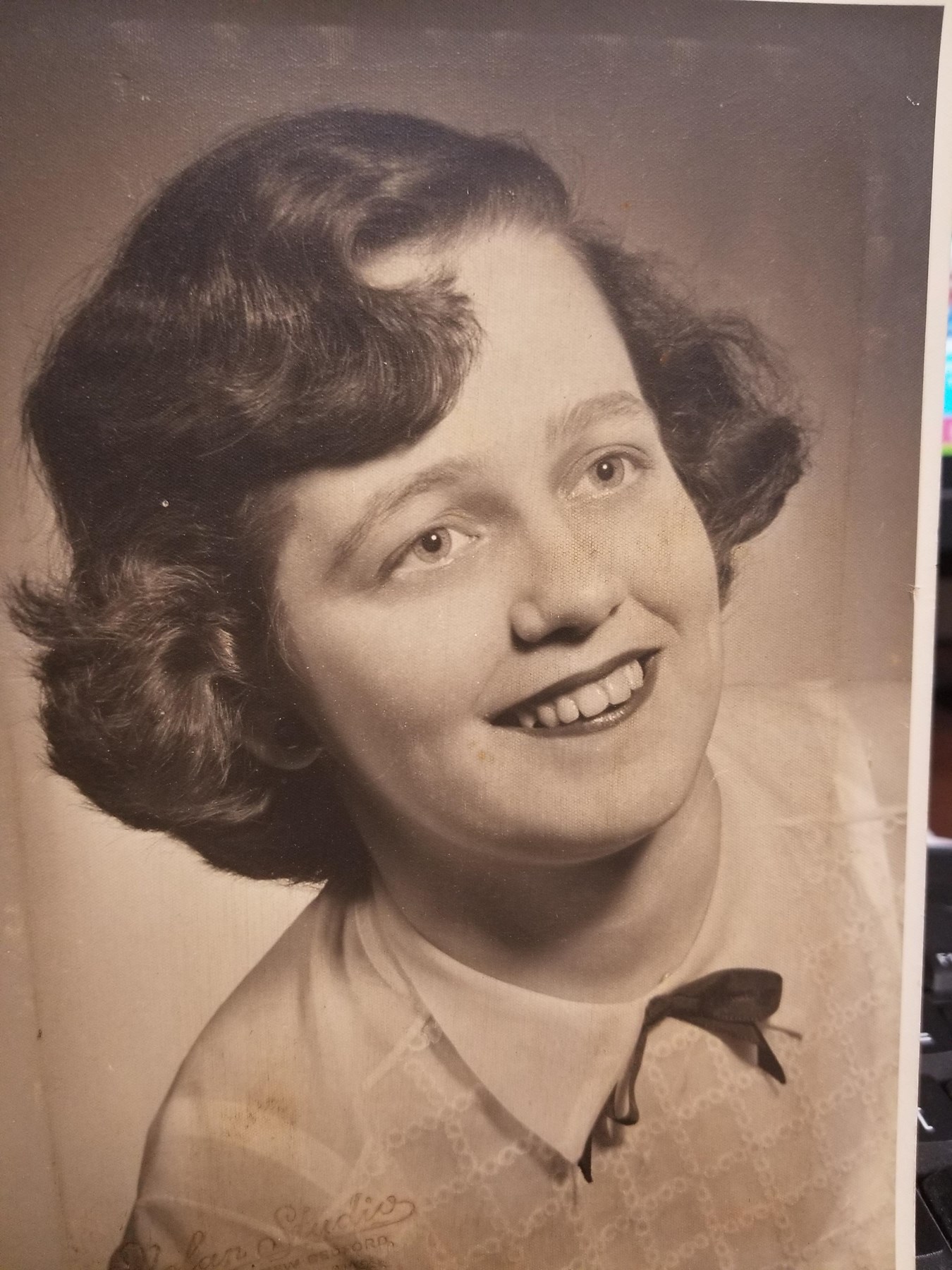 Obituary of Dorothy F. Gomes