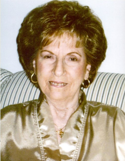 Obituario de Gertrude Marie Rhodes