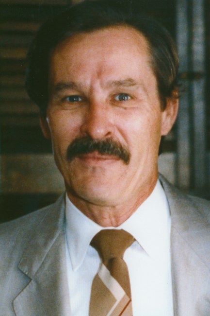 Avis de décès de Dr. Louis William Petro