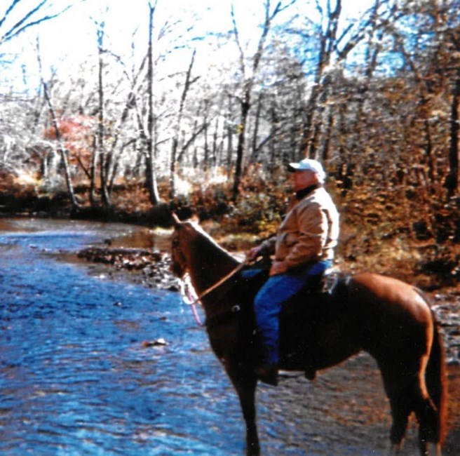 Avis de décès de Charles Robert Thompson