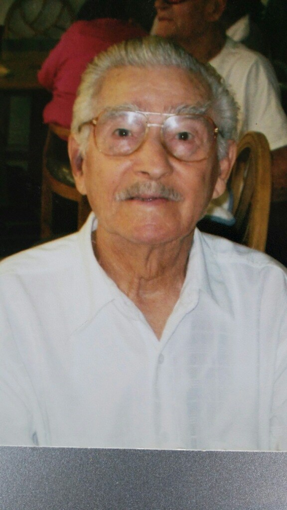 Obituary of Lorenzo Vargas