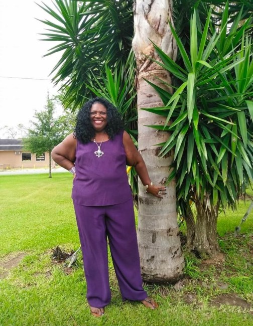 Obituary of Betty Sneeze