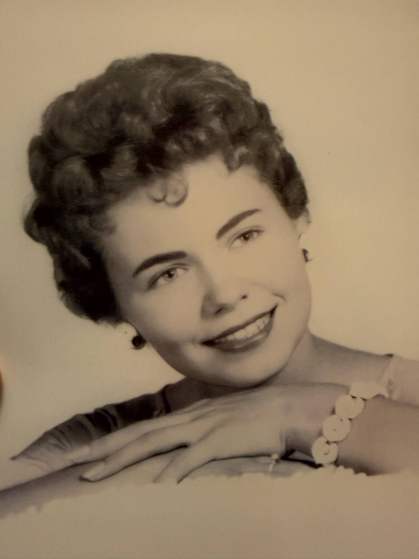 Obituary of Toni H. DeWillis