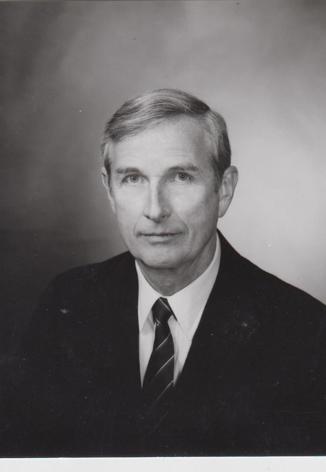 Obituary of Howard Charlton Kearns Jr.