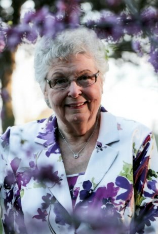 Obituario de Shirley Anne Mitchell