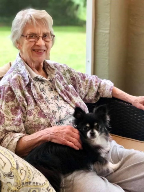 Obituario de Joan Irene Laurenzo