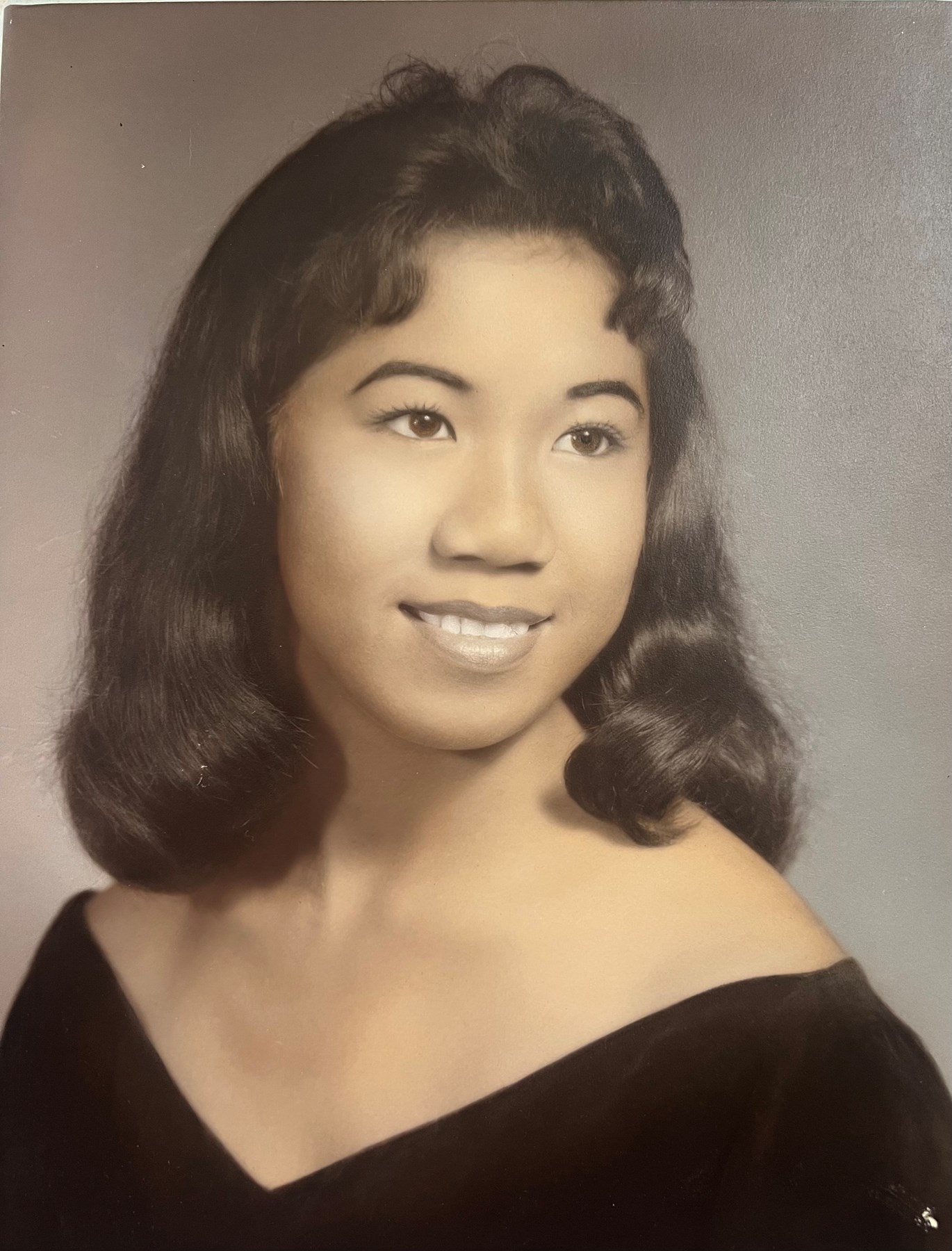 Obituary of Gloria Jean Soares