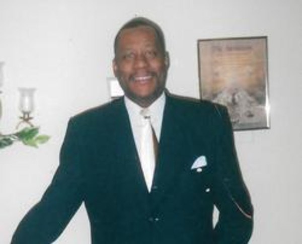 Obituario de Charles Henry McCutcheon