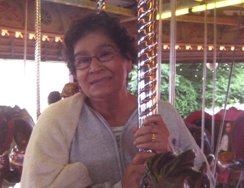 Obituary of Maria Del Carmen Farias