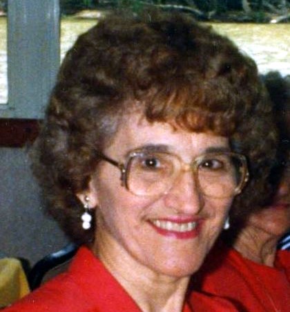 Obituario de Josephine Elizabeth Muenzer