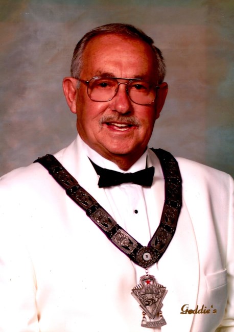 Obituary of Donald H. Munro