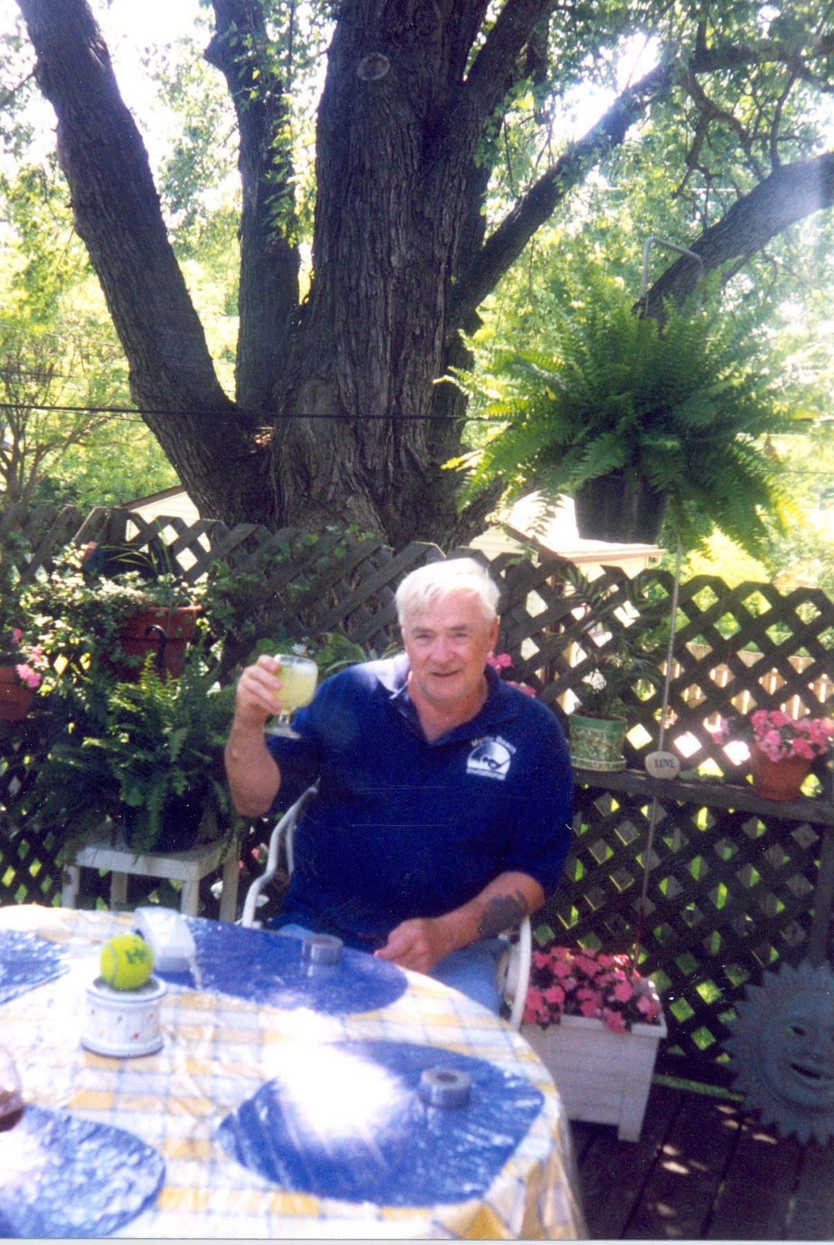 Obituary of David Garnett DeWitt