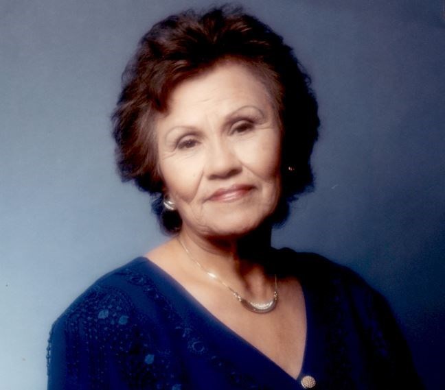 Obituary of Gloria Flores