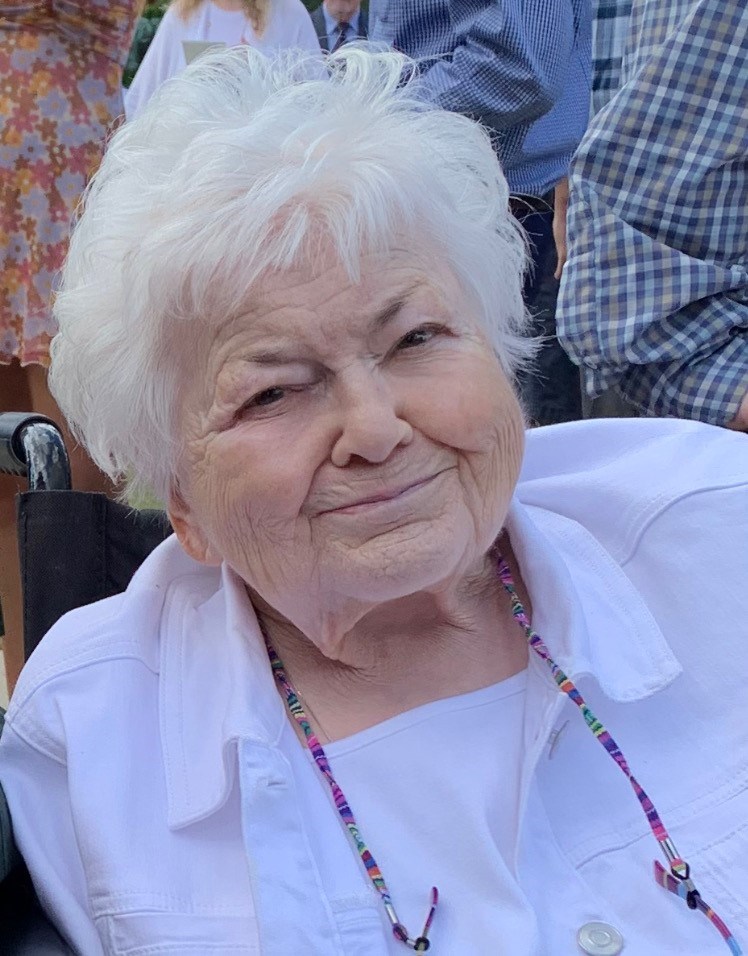 Obituary of Elizabeth "Betty" F. Manfredi