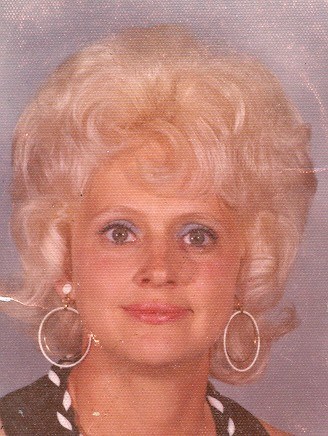 Obituary of Mary Elizabeth Halle