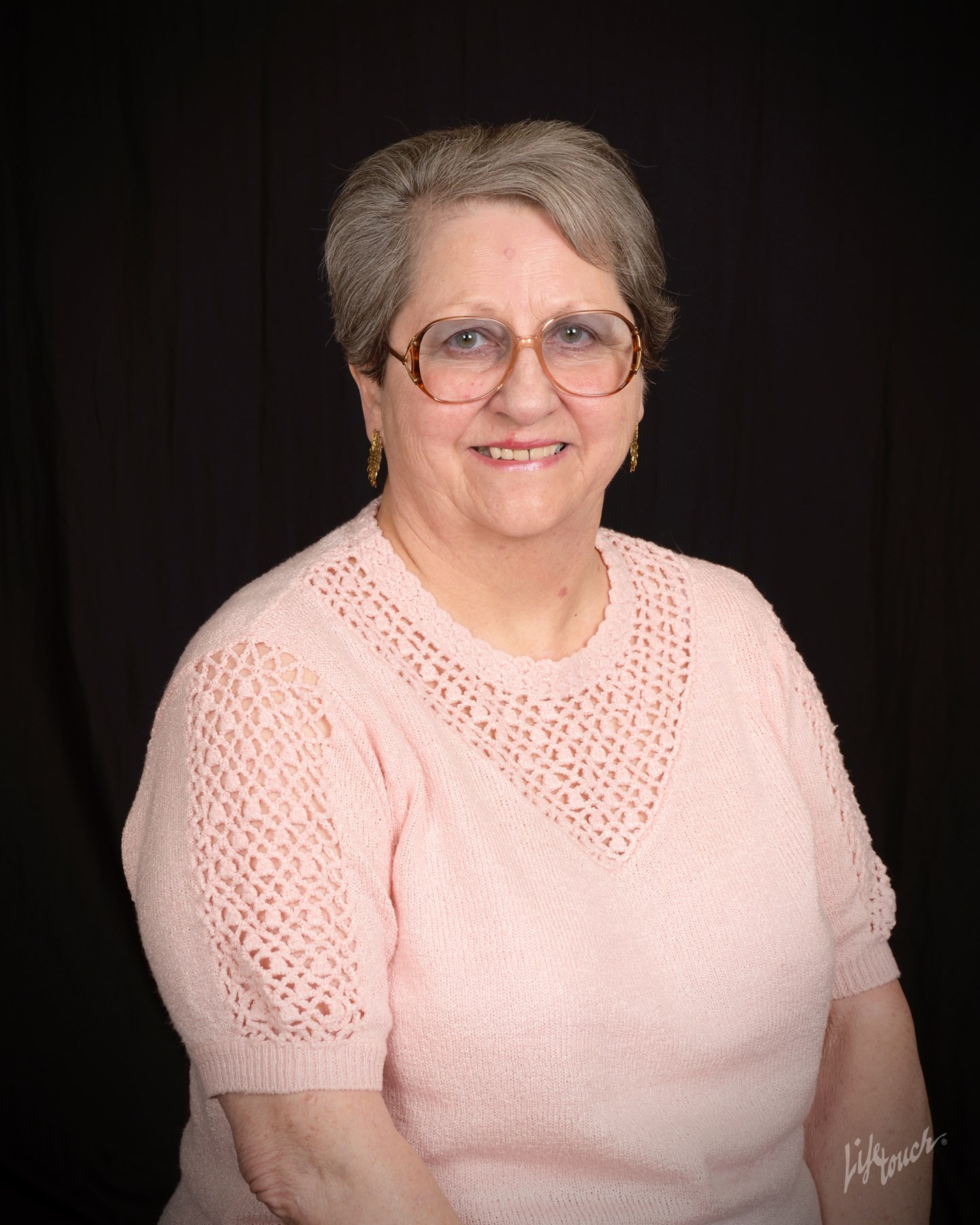 Obituary of Vivian T. Gee