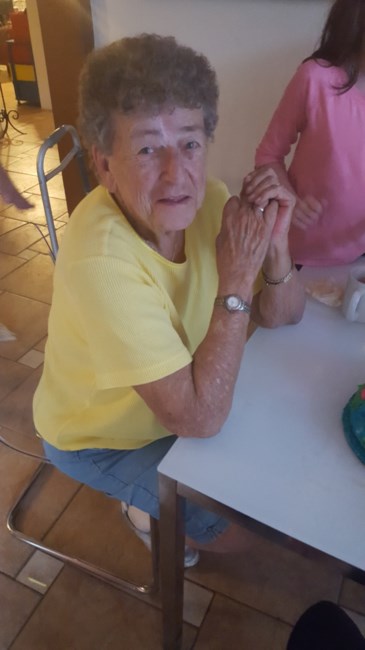 Obituary of Helen Joanne Mills