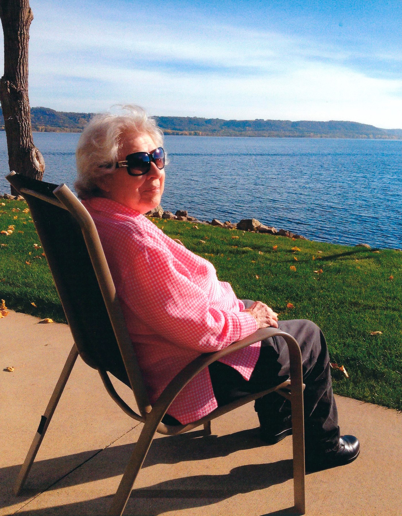 Obituary of Katherine F. Vasecka Hebrink