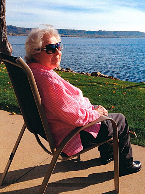 Obituary of Katherine F. Vasecka Hebrink