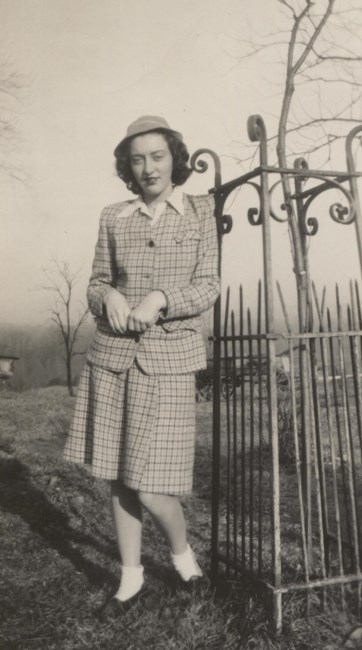 Obituary of Mary L Mullins