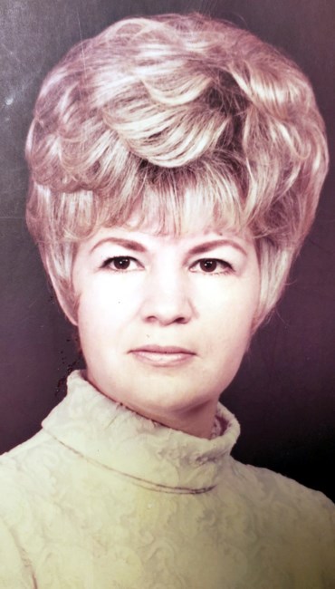 Obituary of Oma L McCay