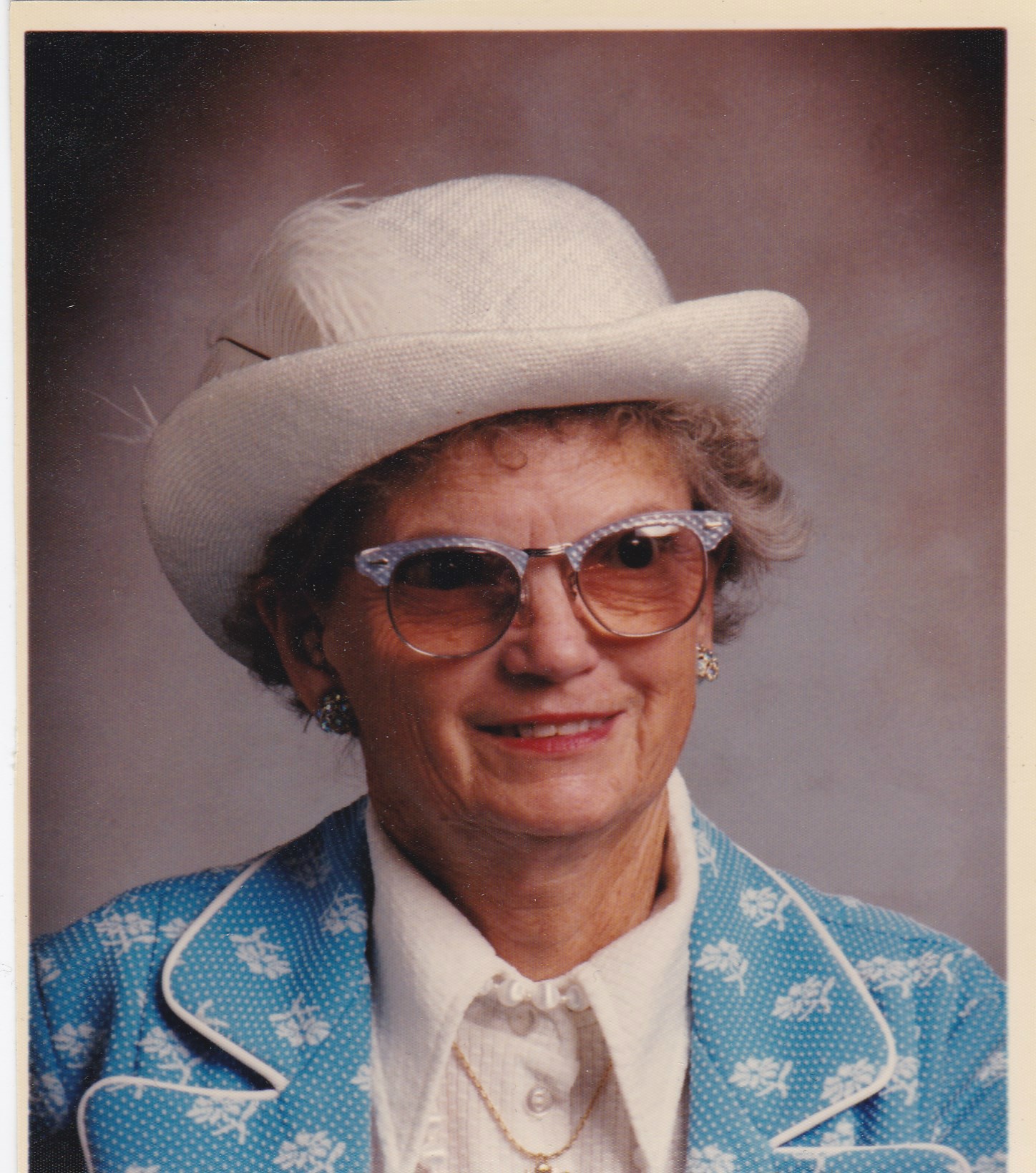 Obituary of Mable "Beth" E. Jones