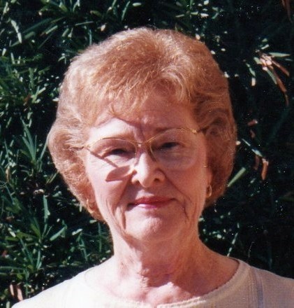 Obituary of Evelyn B Helmuth