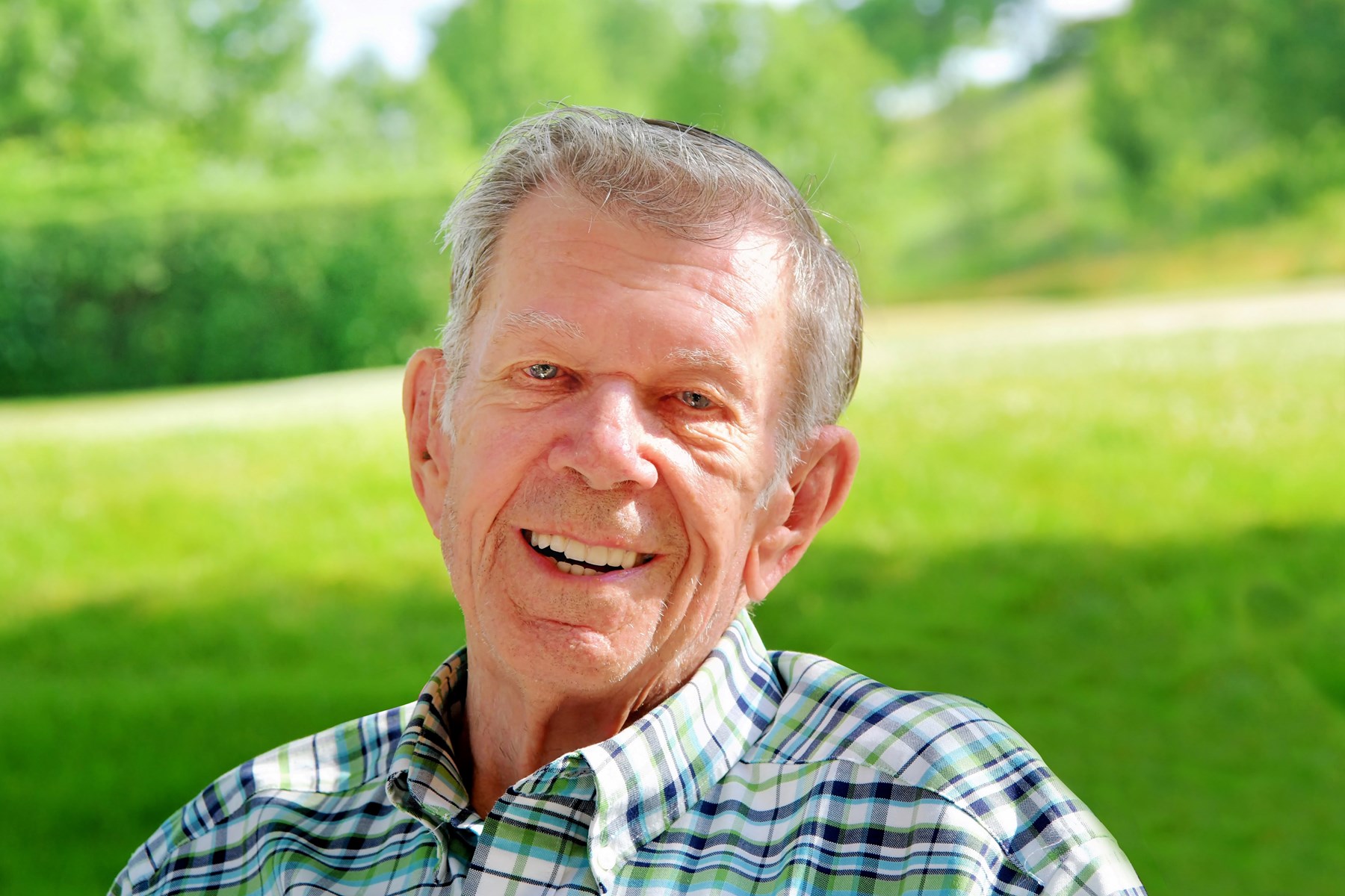 Obituary of Robert D. Overbeck