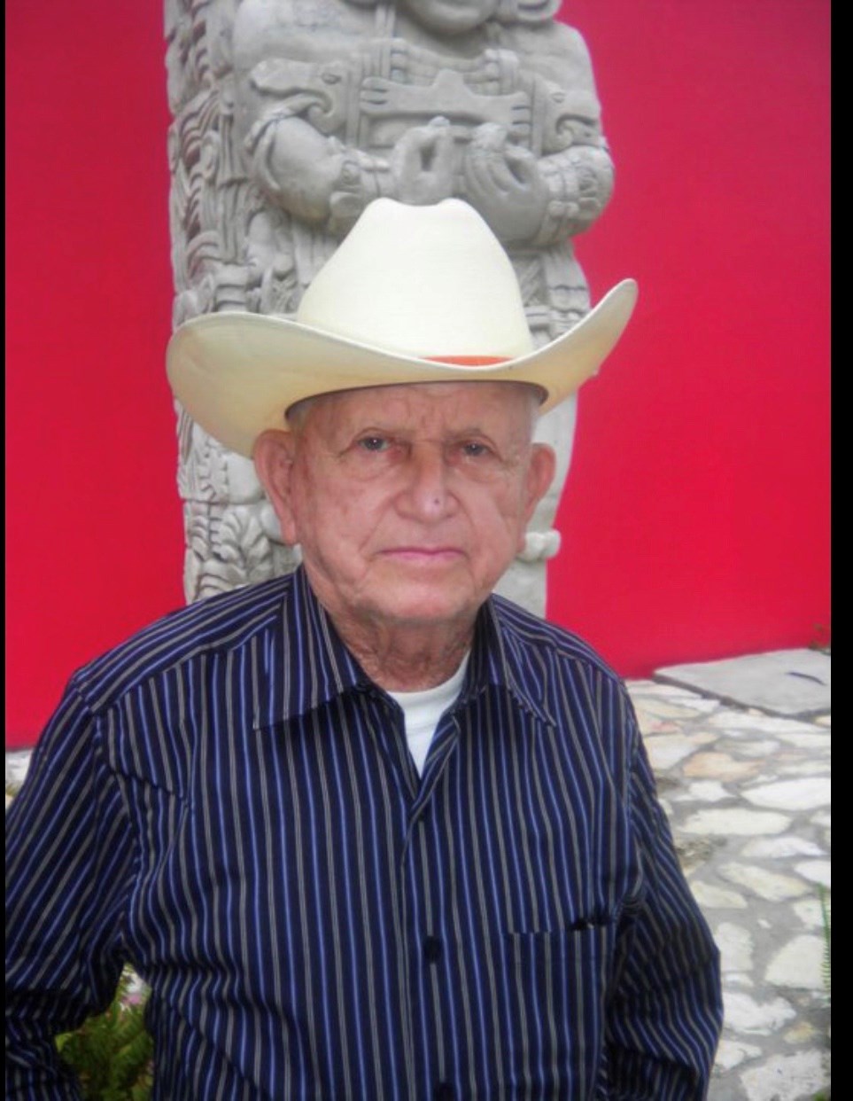 Obituary of Vicente Flores