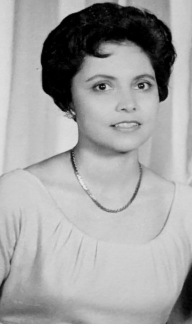 Obituary of Mary Carmen Lohman