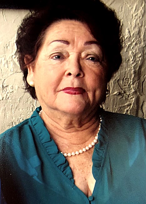 Obituario de Mercedes Cruz