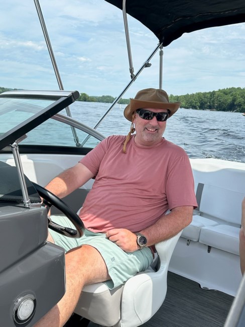 Obituario de Kevin Casey Olesen