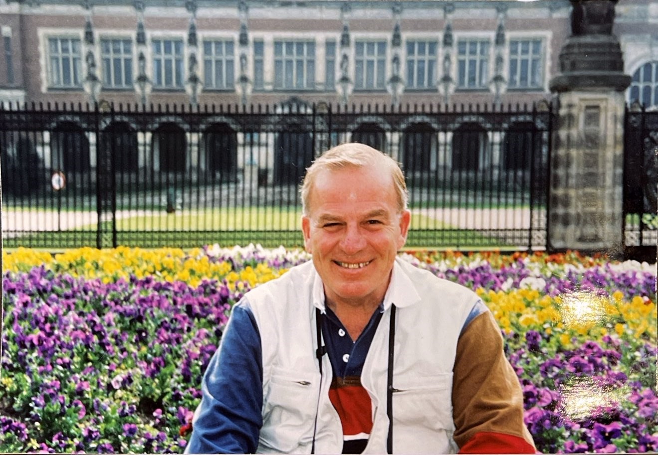 Obituario de Franklin J. Knecht