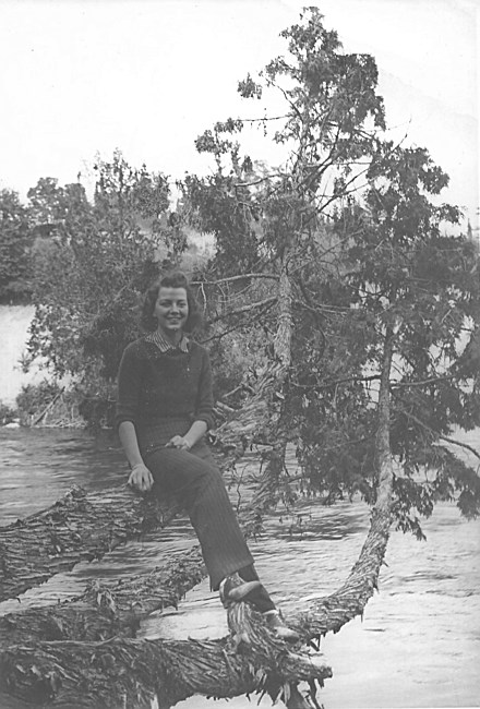 Obituary of "Dodie" Doris Anneta Menzies