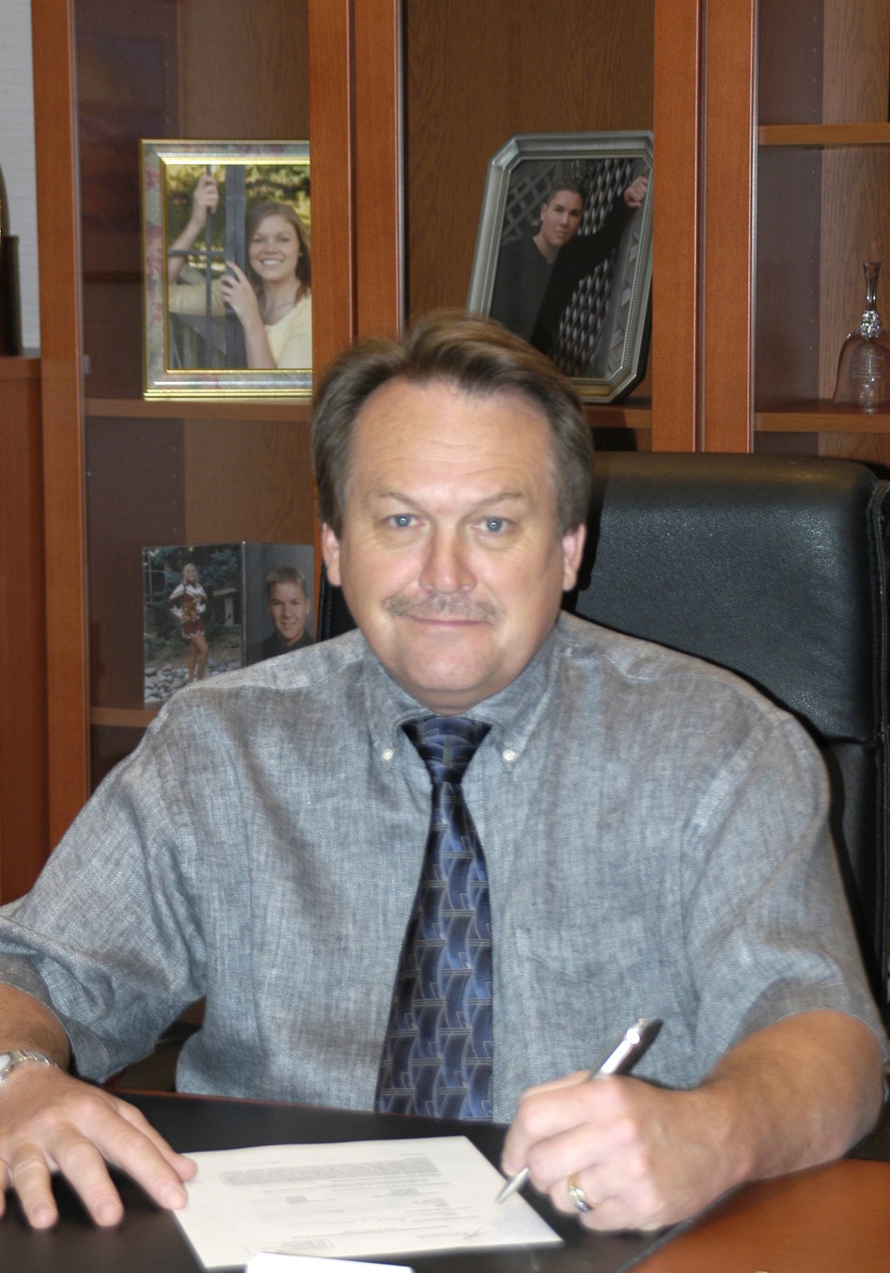 Obituary of Robert "Bob" Gerard Marx Jr.