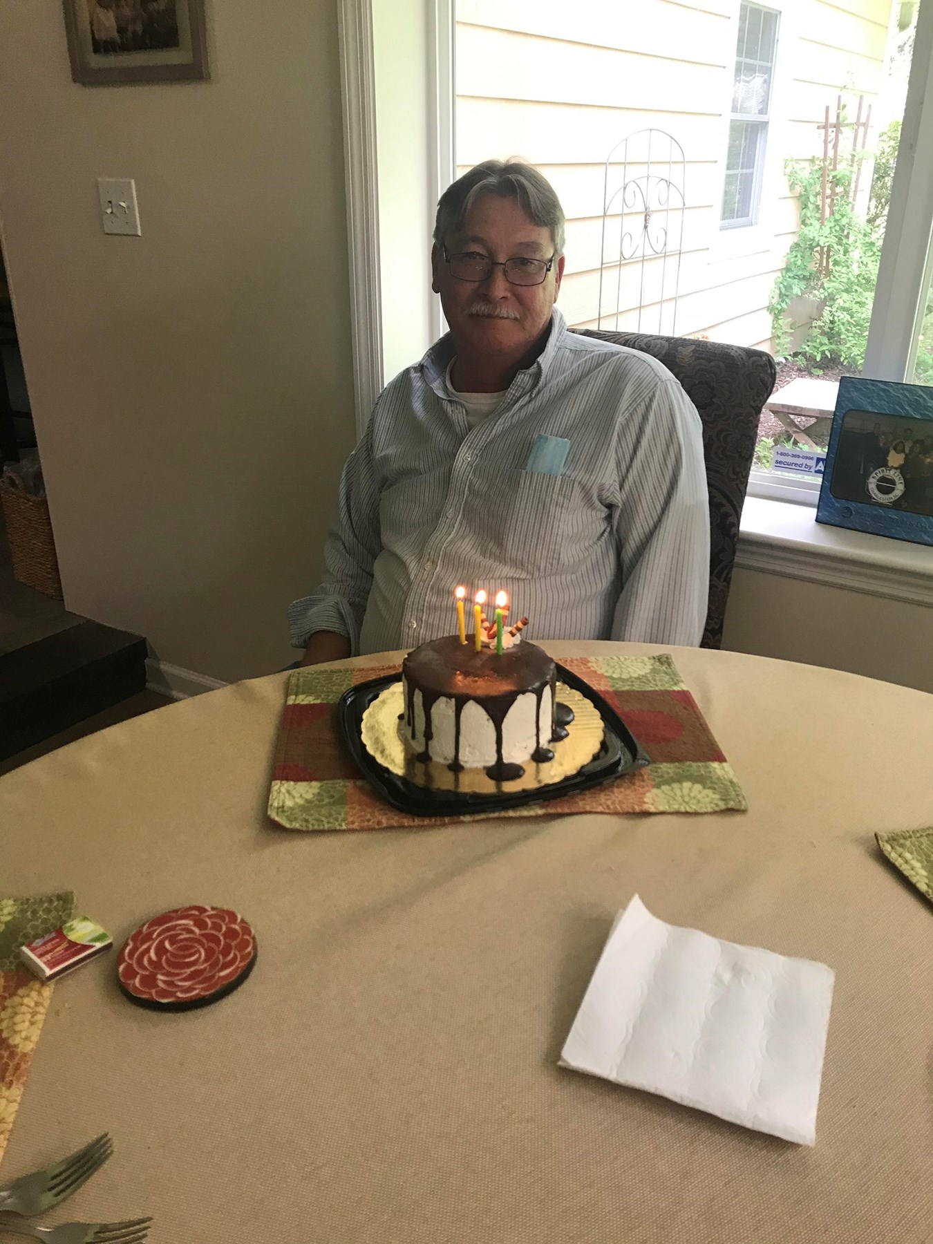 Obituary of Carl Edward Pigott Jr.