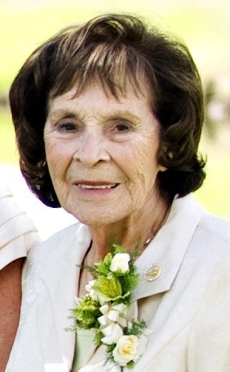 Obituary of Mary Lou Louise (Burgos) Mosqueda