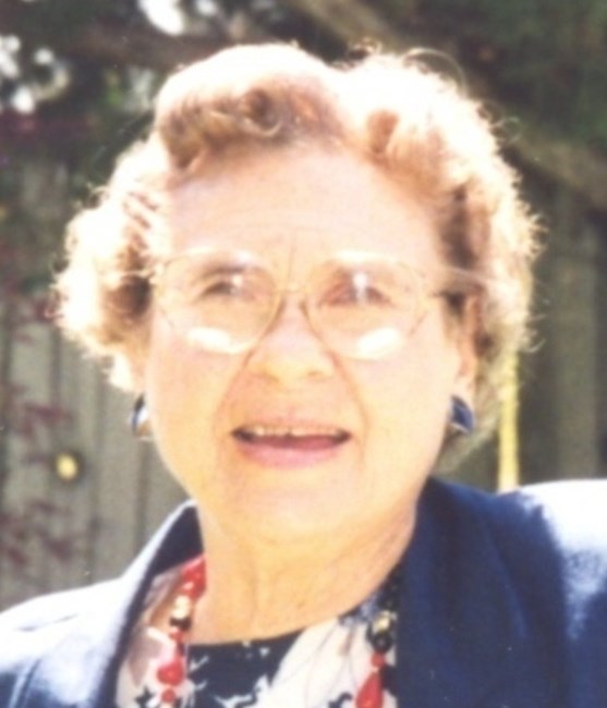 Obituary of Maxine Evelyn McFarlane
