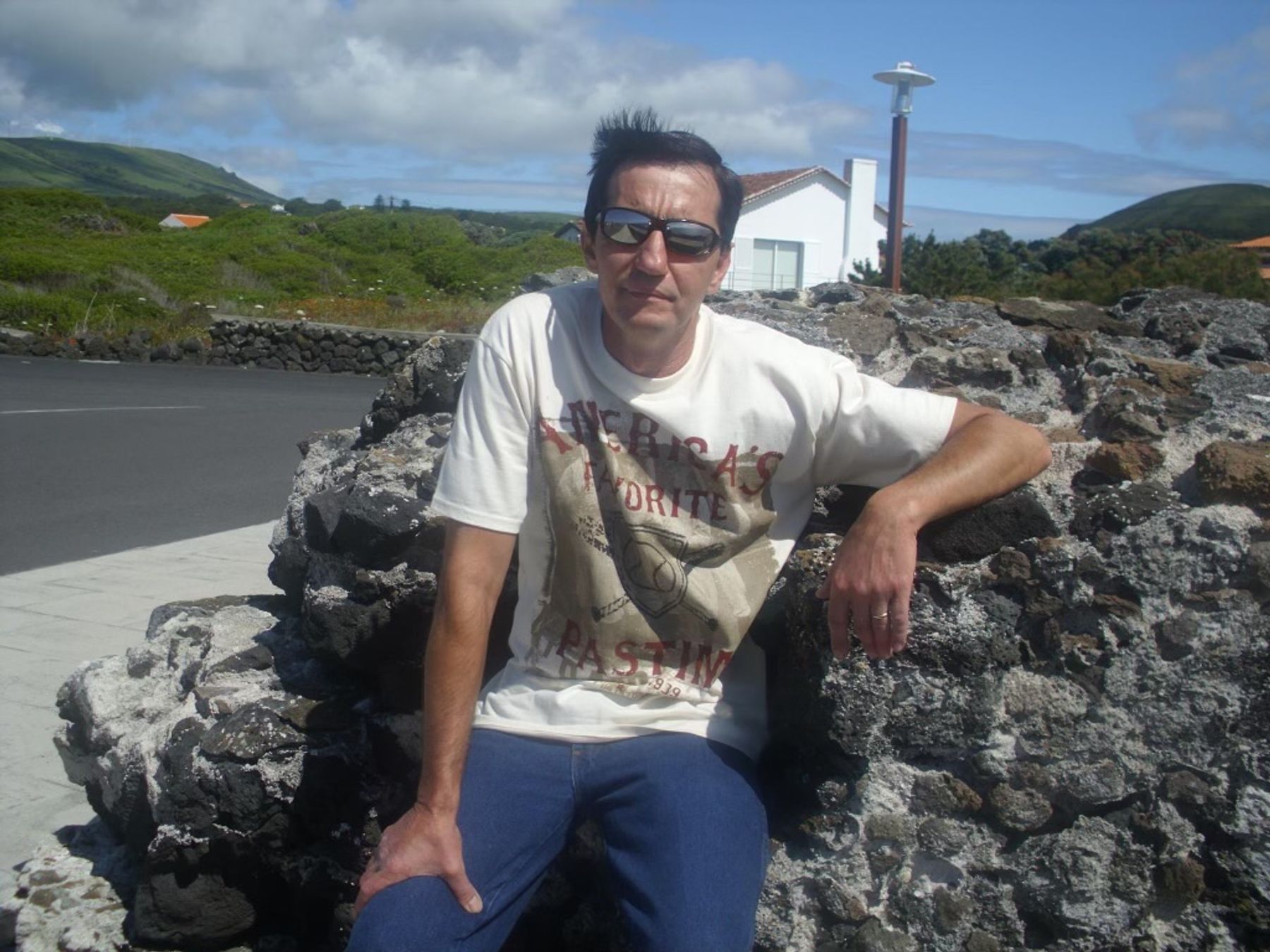 Obituary of John Aurelio Quadros