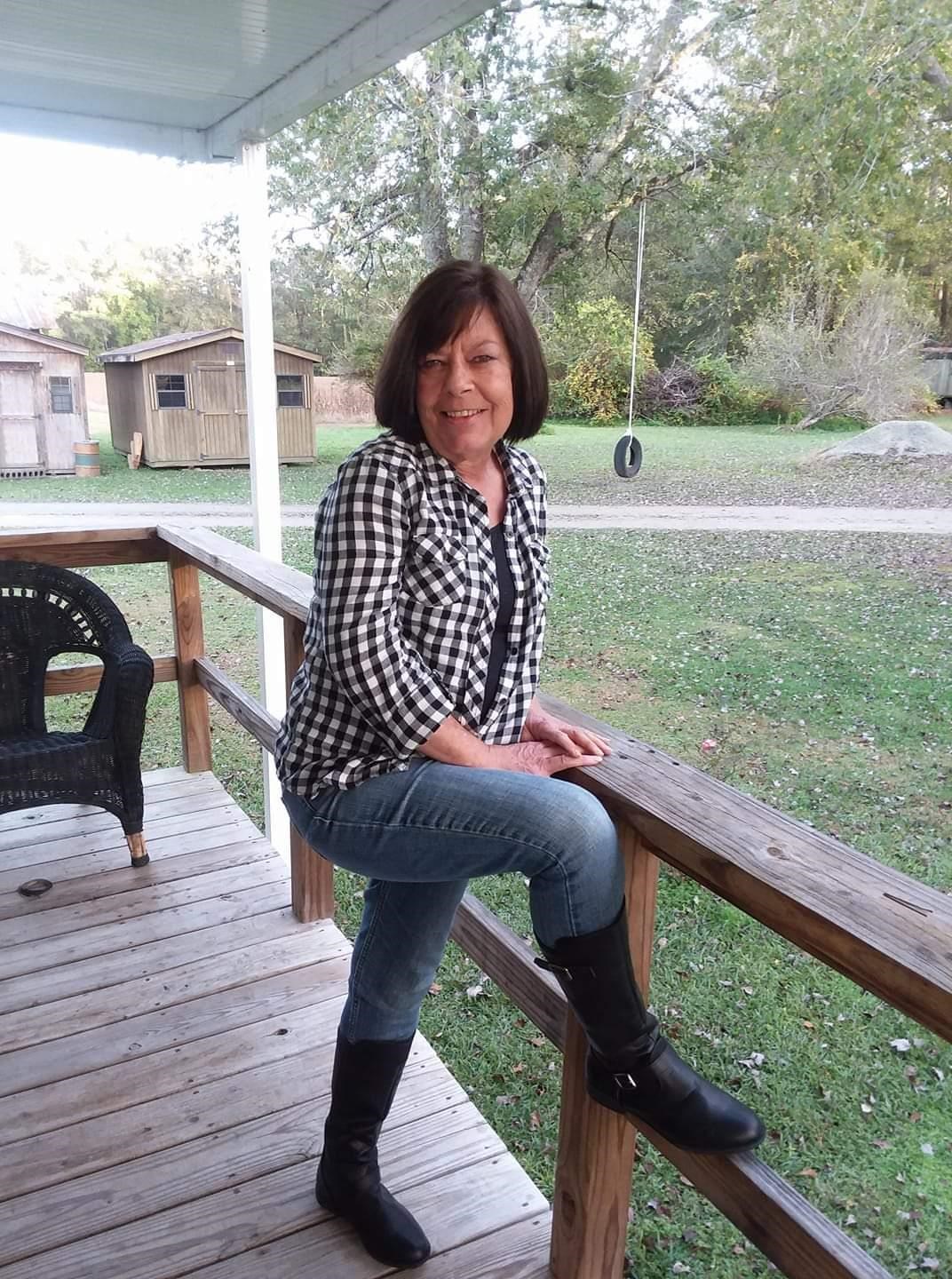 Obituary of Linda Diane Woolard