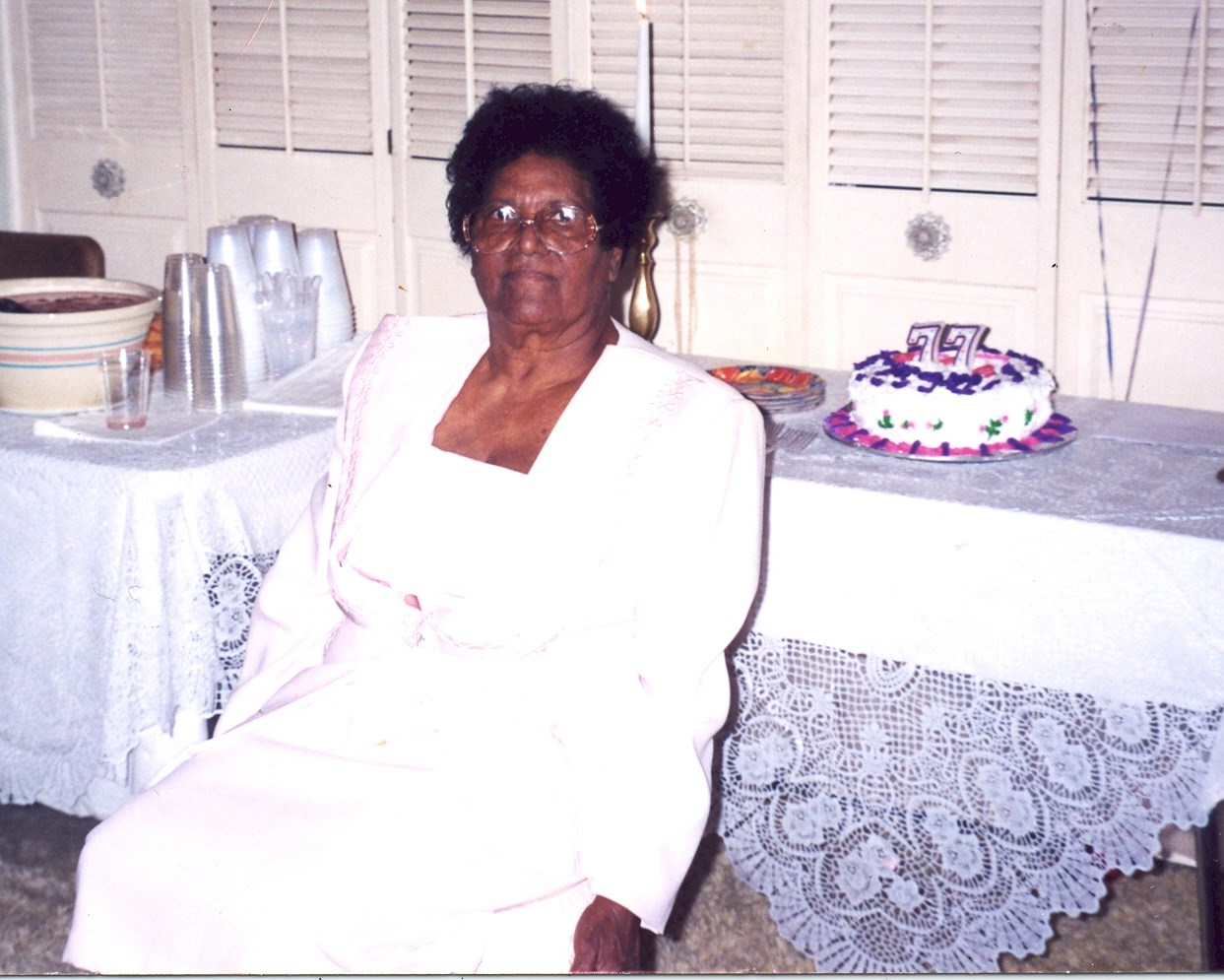 Obituary of Joyce Ivy Clair Grant
