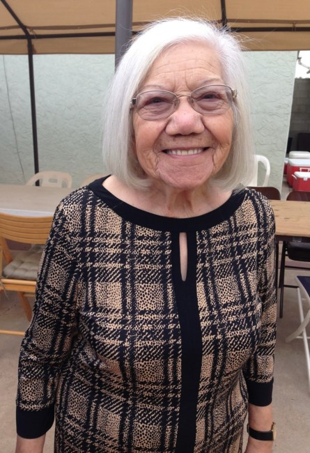 Obituary of Consuelo Flores Boyles