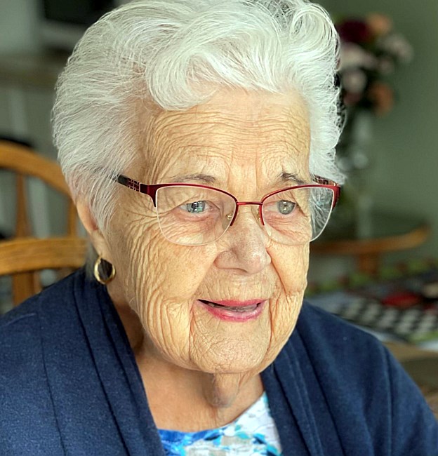 Obituary of Helene Gladys Richmond