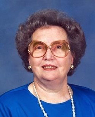 Obituary of Myrtle Louise "Mrs. T" Tompkins Robbins