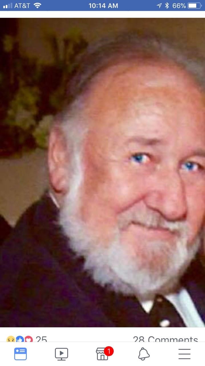 Obituario de Thomas E. Mathews