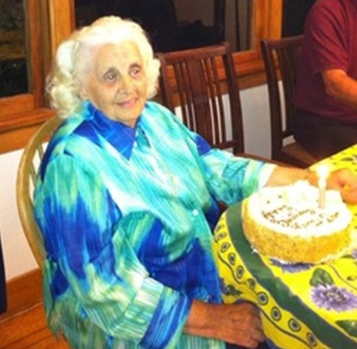 Obituary of Jeanie Cox (Moss)