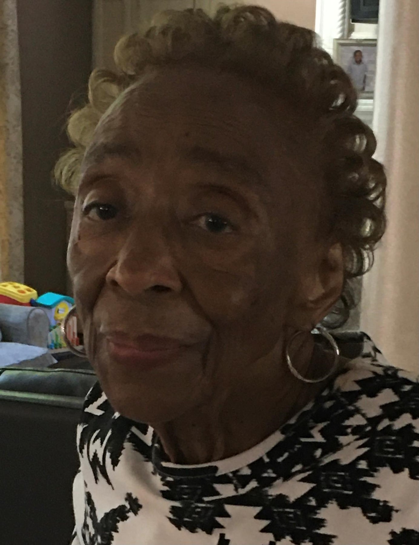 Obituary of Mae Rose Taylor